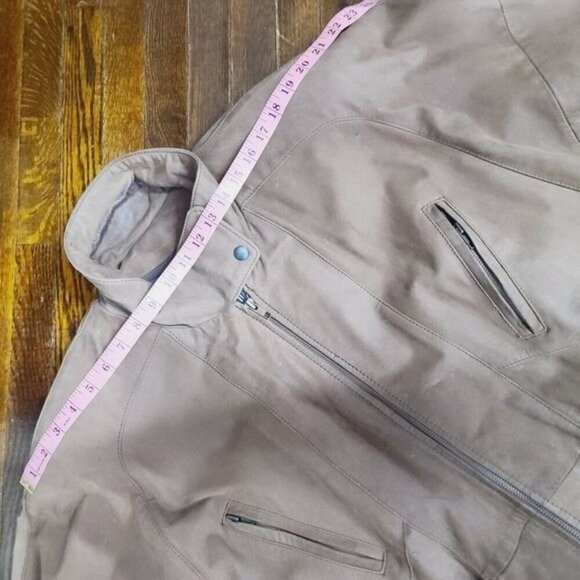 Vintage 80s Genuine Leather Tan Oversized Bomber Jacket - Picture 5 of 17